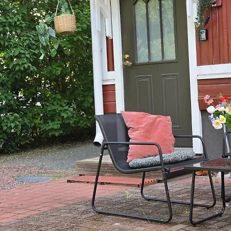 Viinikka Puutalo - Sauna, Garden, Grill - 90m2 度假居