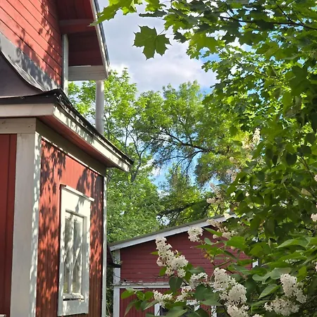 Viinikka Puutalo - Sauna, Garden, Grill - 90m2 *