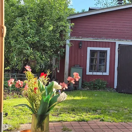度假居 Viinikka Puutalo - Sauna, Garden, Grill - 90m2 坦佩雷