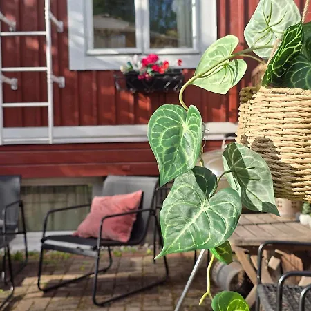Viinikka Puutalo - Sauna, Garden, Grill - 90m2 坦佩雷